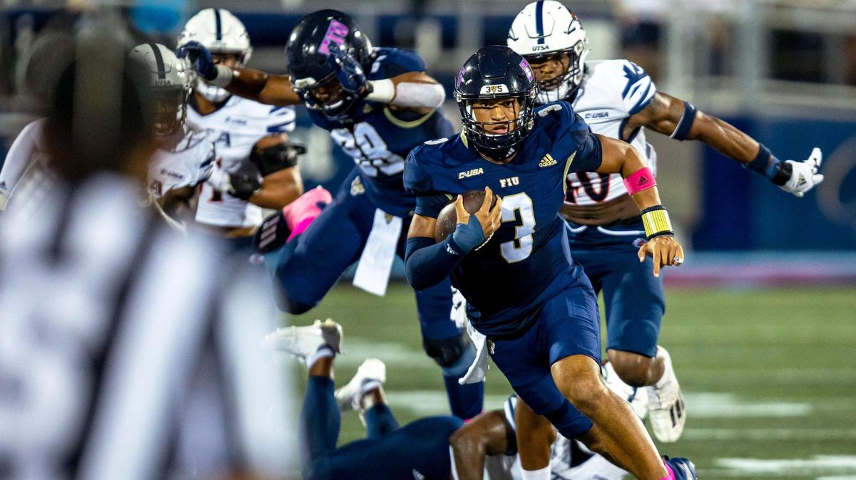Florida International University quarterback Grayson James (3) scrambles during a NCAA Conference USA football game against Texas San Antonio at Riccardo Silva Stadium in Miami, Florida, on Thursday, September 1, 2022.