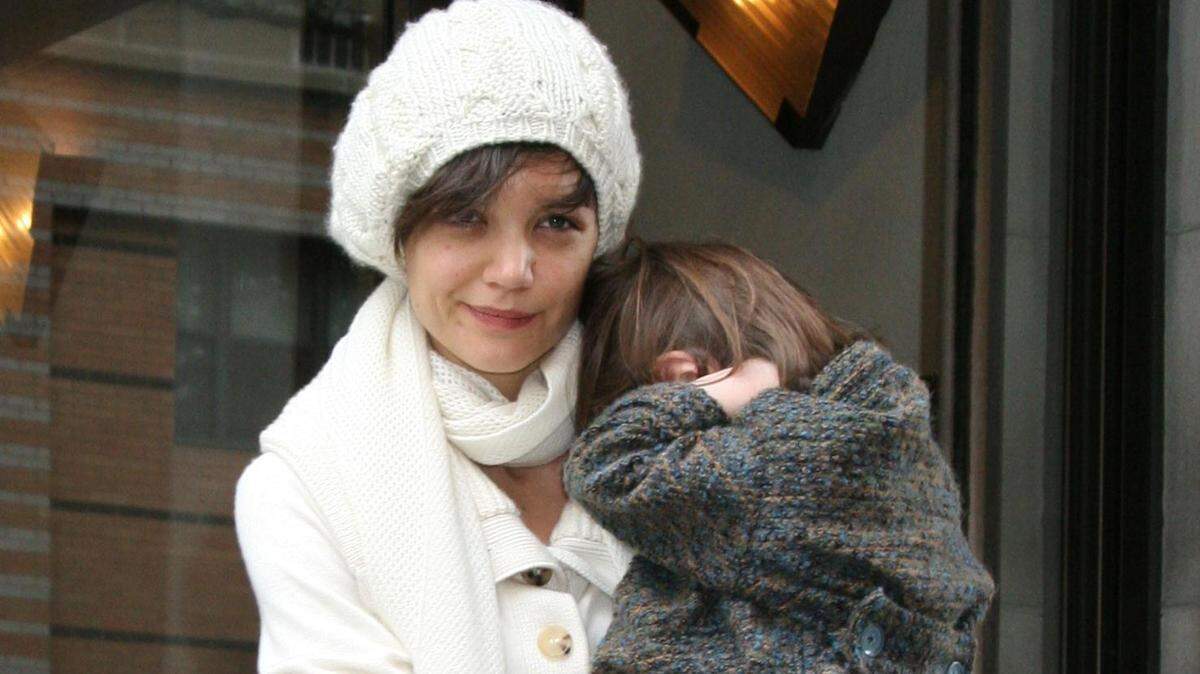 katie holmes with daughter suri cruise