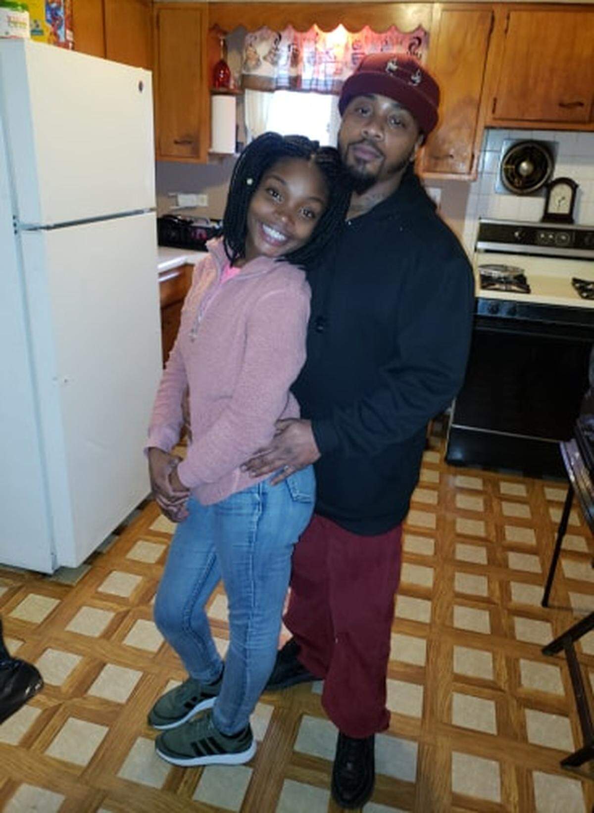 Mariah Michelle Logan poses with her boyfriend Ray Olden in 2018.