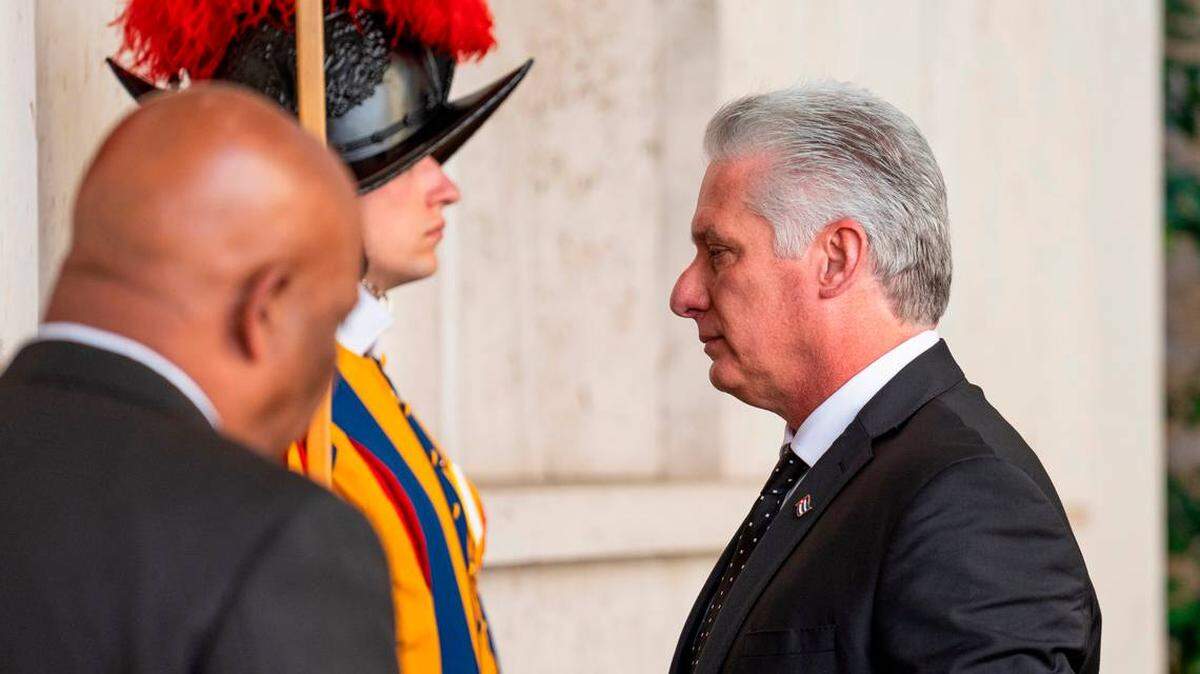 Cuban leader Miguel Díaz-Canel arrives in Vatican City for the meeting with Pope Francis.