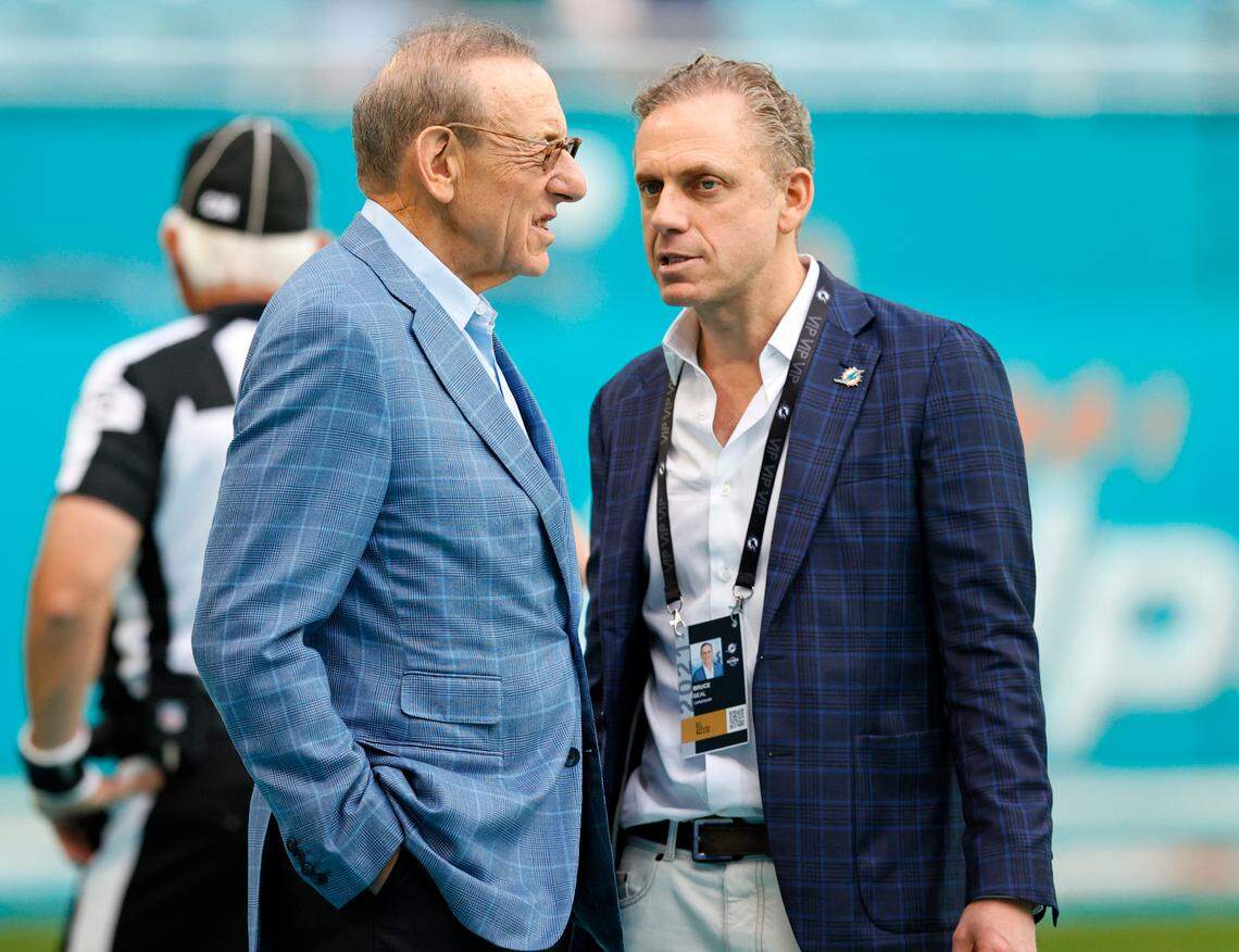 Dolphins owner Stephen M. Ross and Dolphins vice chairman Bruce Beal before the start of an NFL football game against the New York Giants at Hard Rock Stadium on Sunday, December 5, 2021 in Miami Gardens, Florida.