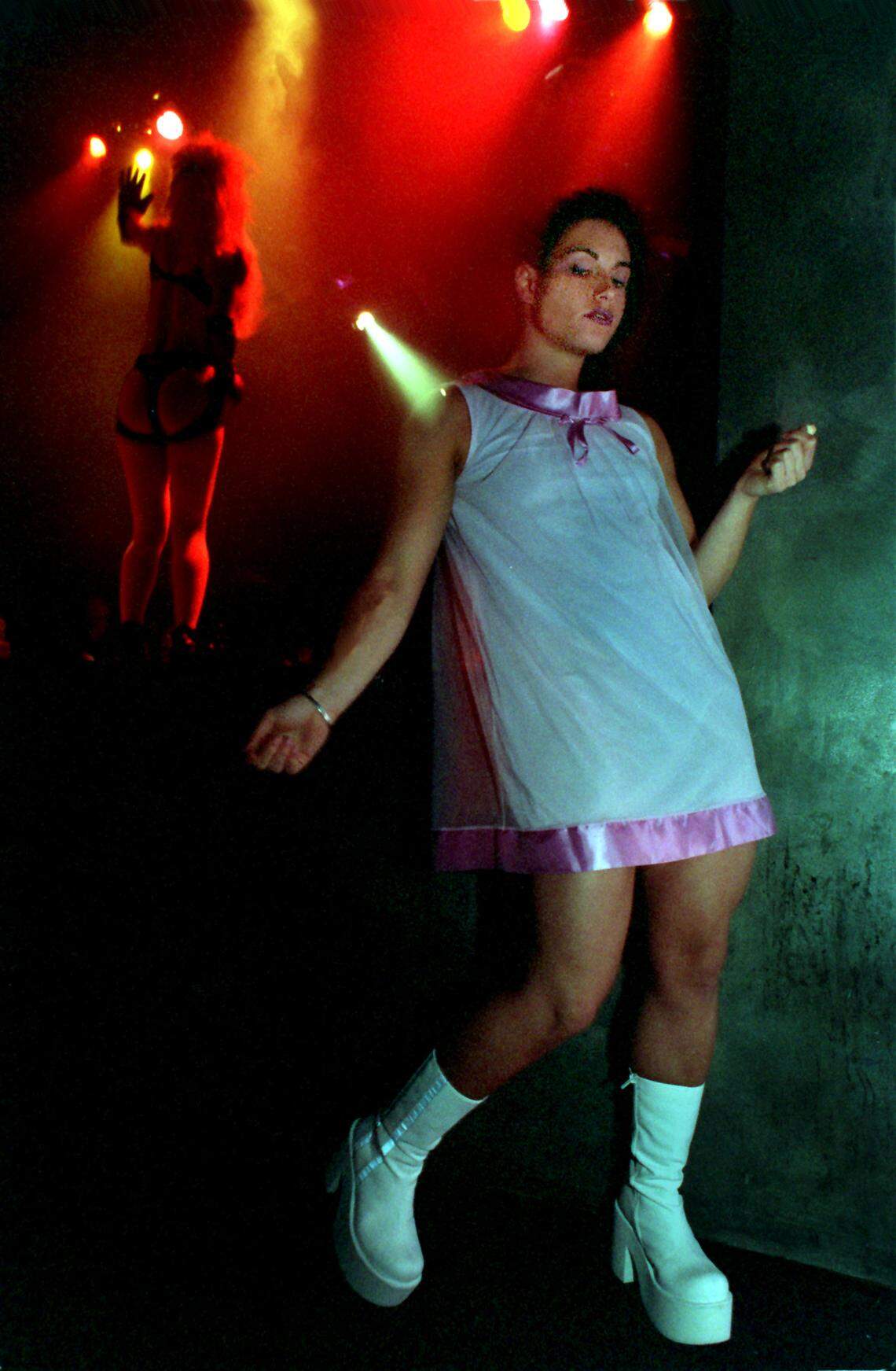 12/9/95 late night for liv photo by Liu Xin ---- Sage Molotov, 22, starts her night life enjoying dancing at the Kremlin club on Lincoln Road midnight Saturday.