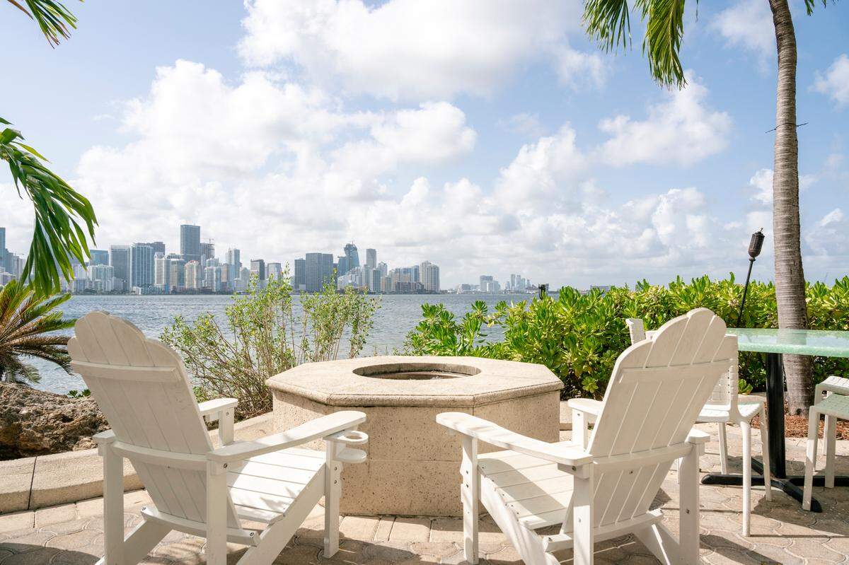 Rusty Pelican, que celebró su 50 aniversario este año y es famoso por sus vistas de Miami, fue uno de los 100 restaurantes independientes con mayor recaudación del país en 2021.