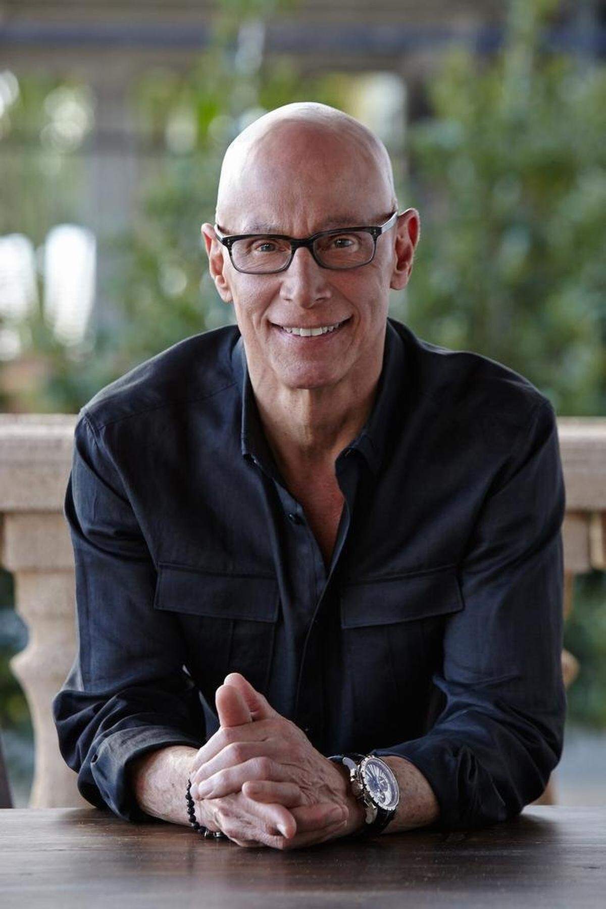 Steven Perricone, who opened Perricone’s Marketplace & Café in the Brickell neighborhood in 1996, is closing the restaurant Friday and reopening near the Roads in March.