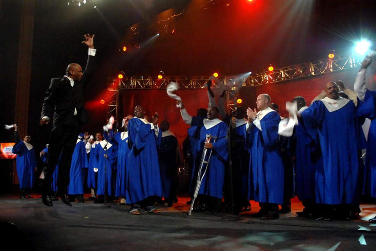 Grammy winner Donnie McClurkin directs the NFL Players All-Star Choir that will perform at the Super Bowl Gospel Celebration on February 5, 2010 at the James L. Knight Center in Miami during Super Bowl Weekend.