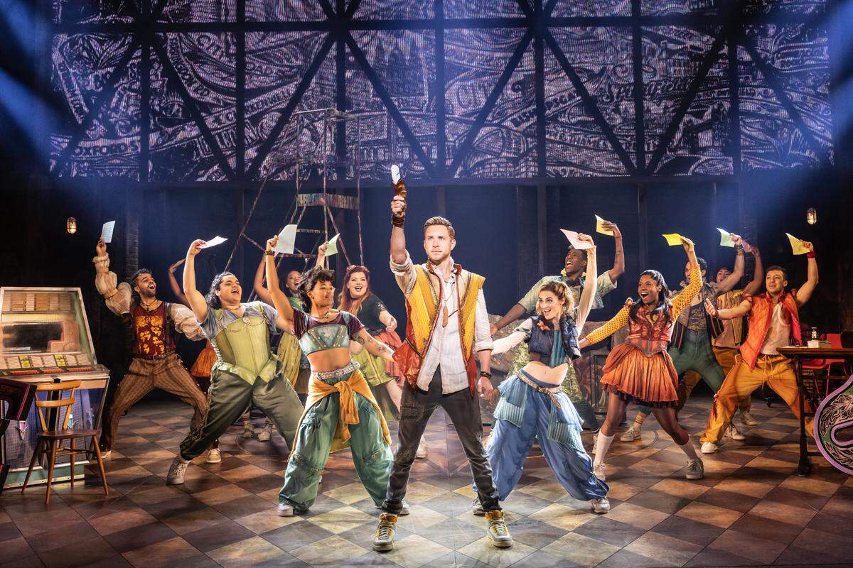 Corey Mach and the company of the North American Tour of & JULIET