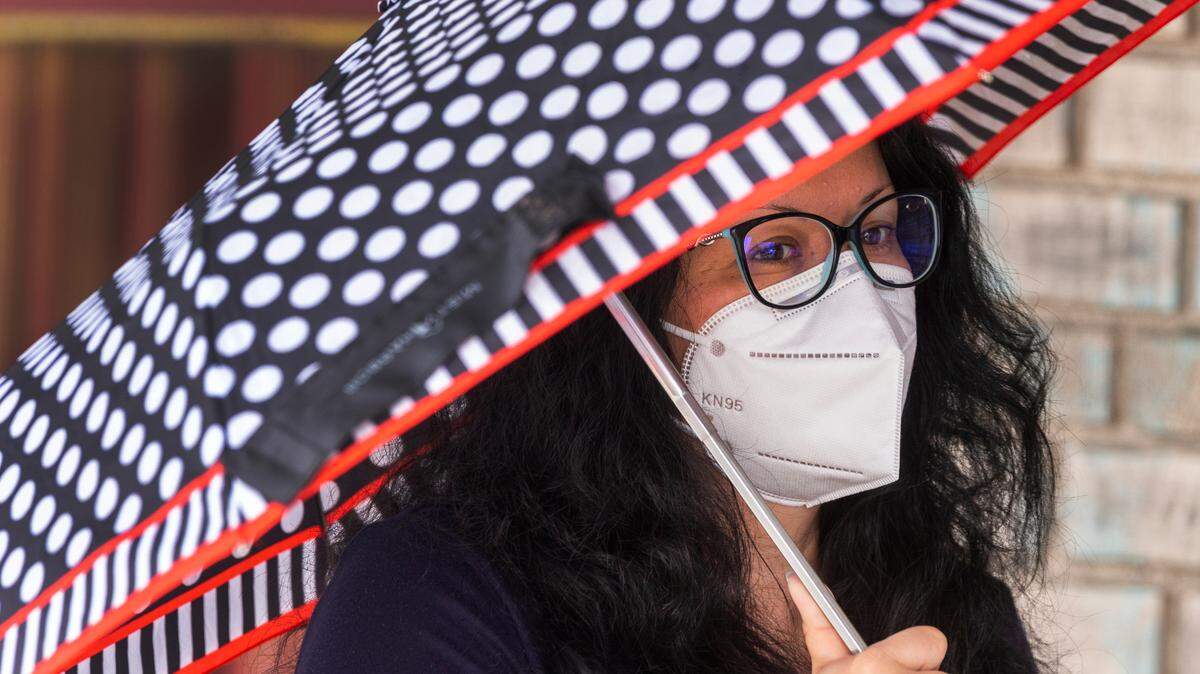 Some experts say members of the general public can reuse N95 or KN95 face masks, which are recommended as omicron spreads, as long as they take certain steps. They’ll eventually need to be thrown out.