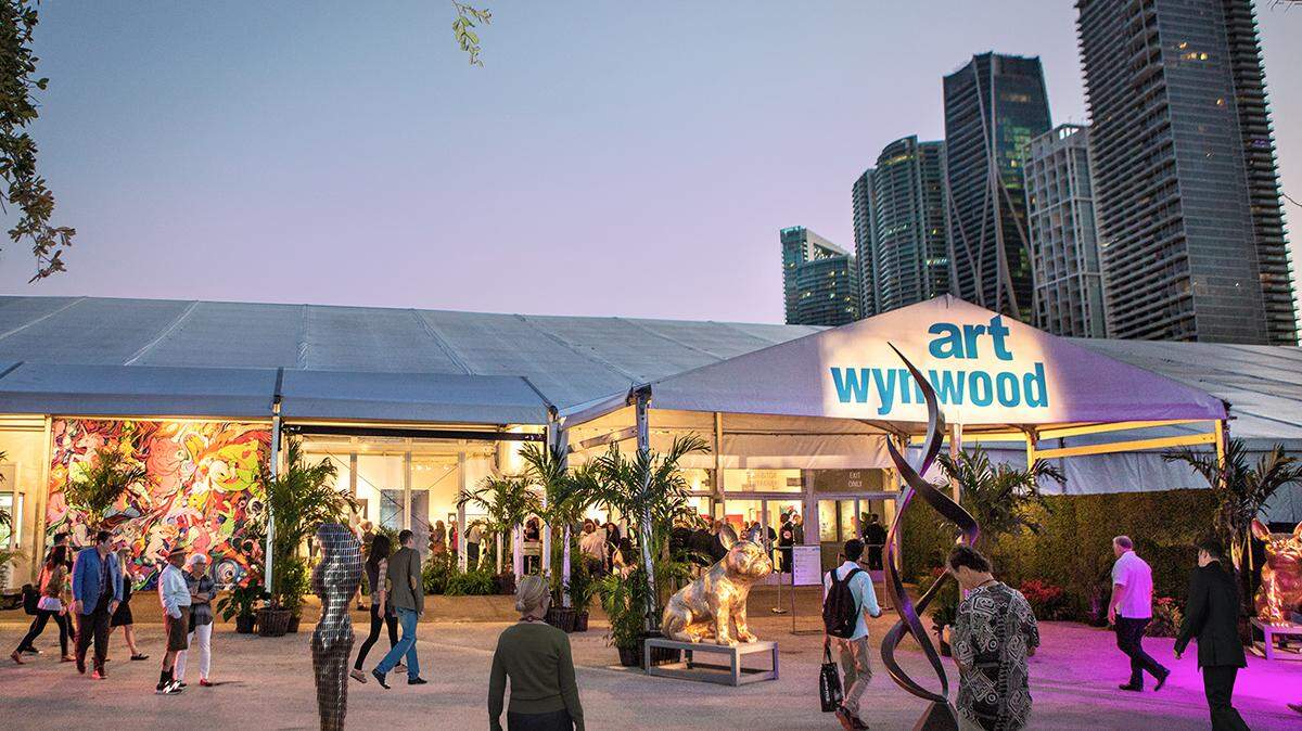 The scene at the 2019 Art Wynwood.