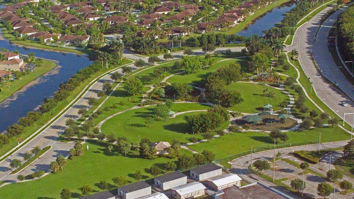 Aerial view of Gator Run Park, in Weston.