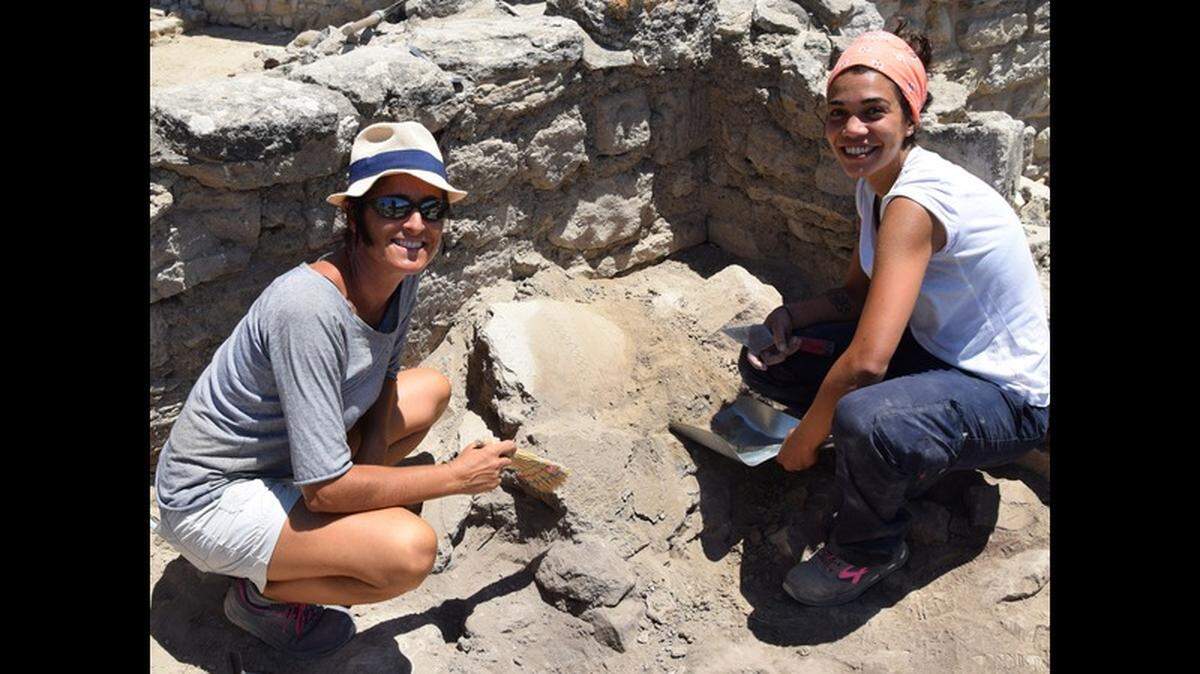Italian archaeologists made an extraordinary discovery in Greece, according to officials at Ca’Foscari University of Venice.