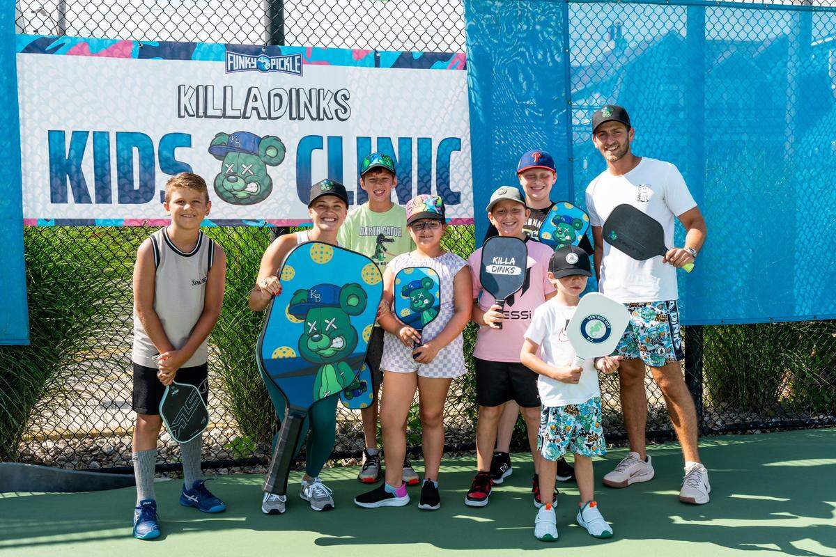 Griffin Toren (right) at a Killa Dinks kids clinic in Miami.