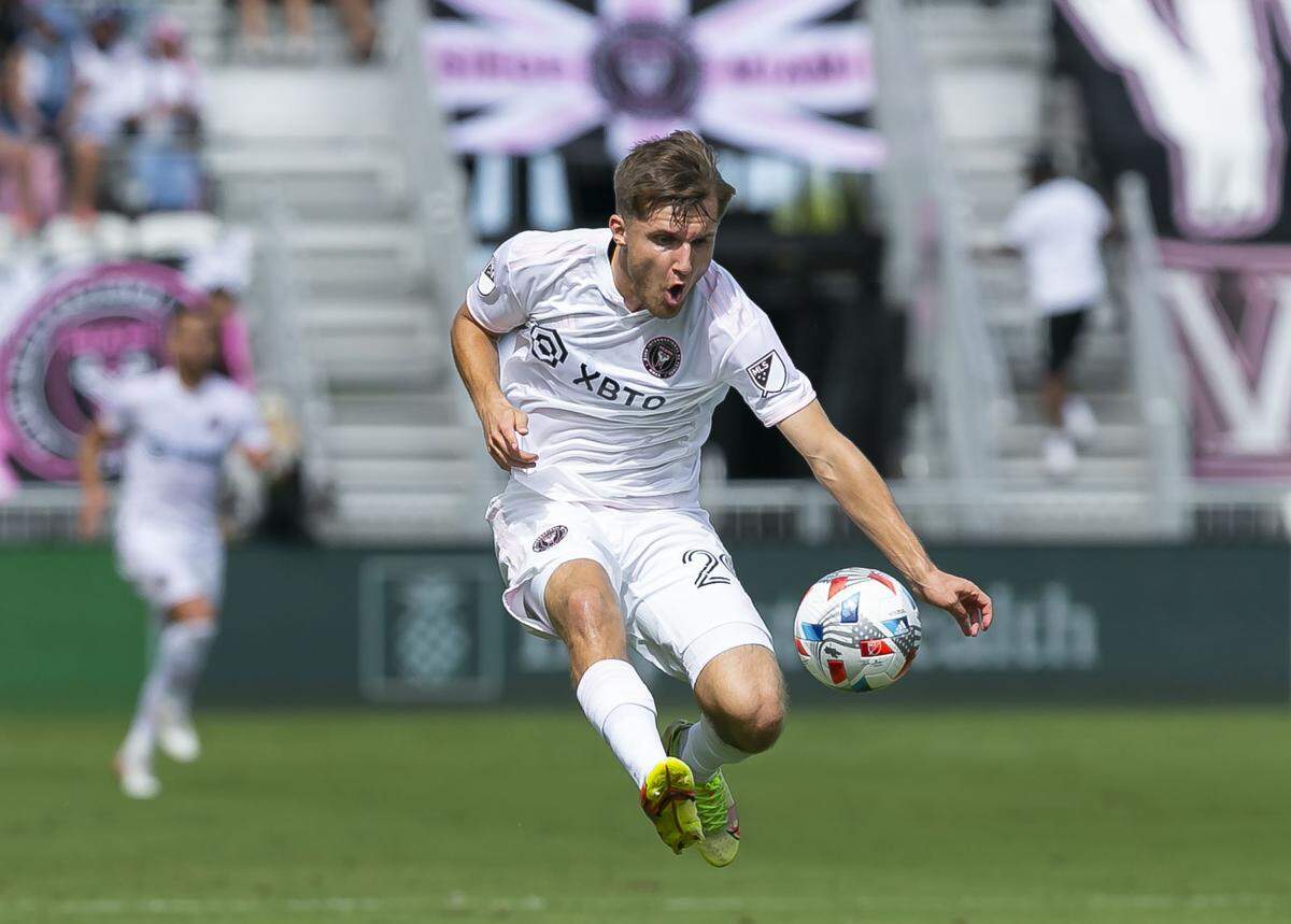 Inter Miami midfielder Indiana Vassilev (29) stops the ball midair against New York City FC during the first half of their MLS soccer match at DRV PNK Stadium on Saturday, October 30, 2021, in Fort Lauderdale, Florida.