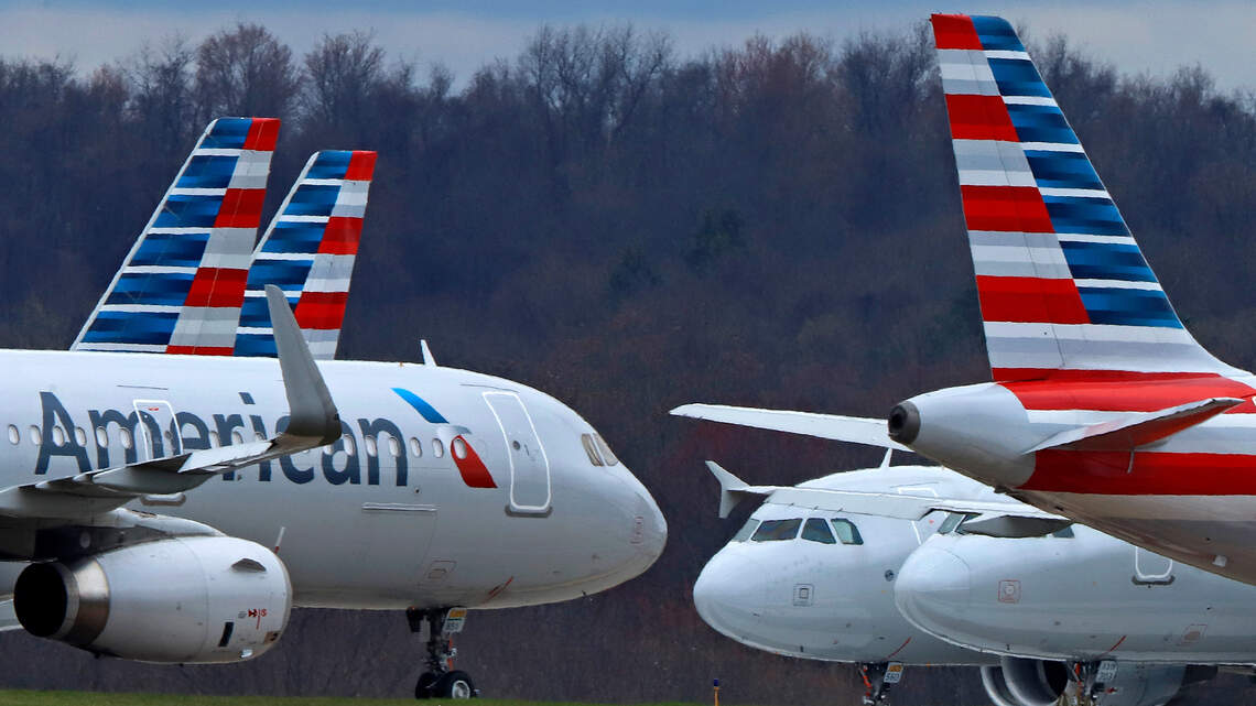 American Airlines suspende operaciones en 15 aeropuertos por baja demanda de pasajeros