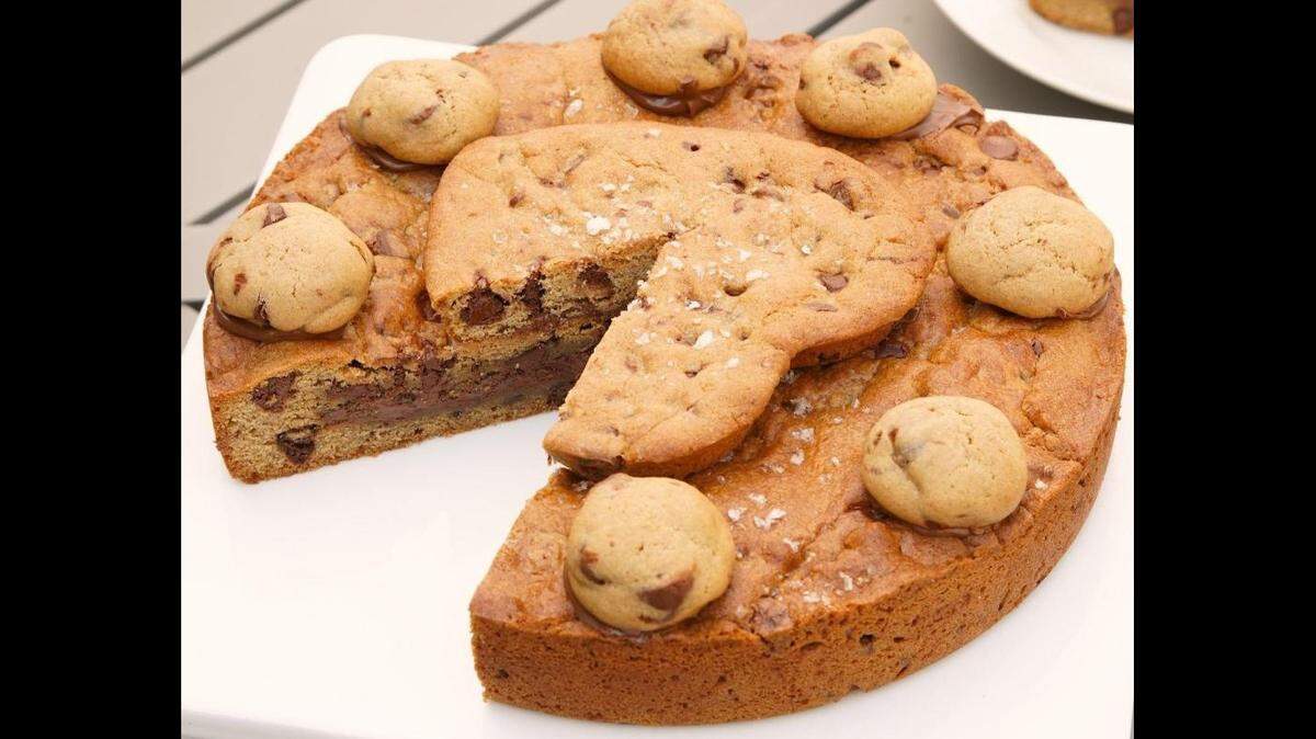Nutella cookie cake was one of 27 baked desserts recalled by Chocolate and the Chip