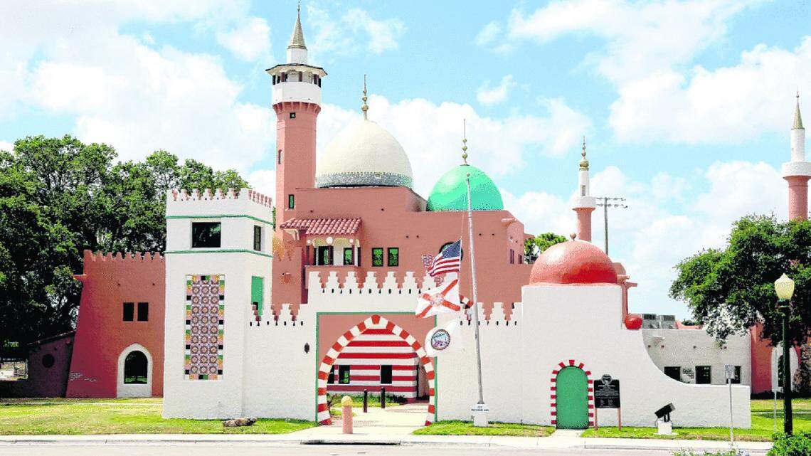 Opa-locka hosts first Ramadan iftar at City Hall in its 100-year history