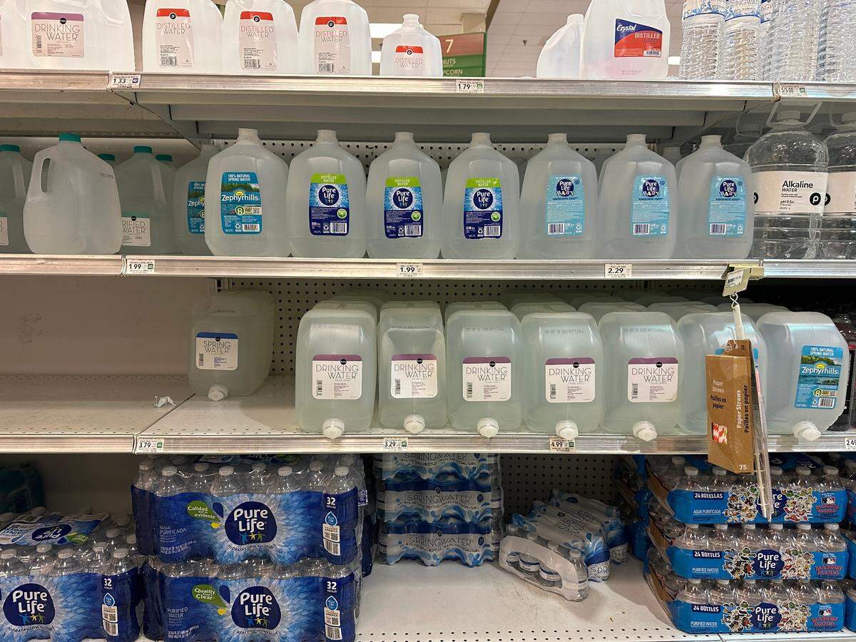 Bottled water shelf at a Kendall area Publix on May 19, 2025. The store brand was $1.33 a gallon. Name brands were around $1.99.