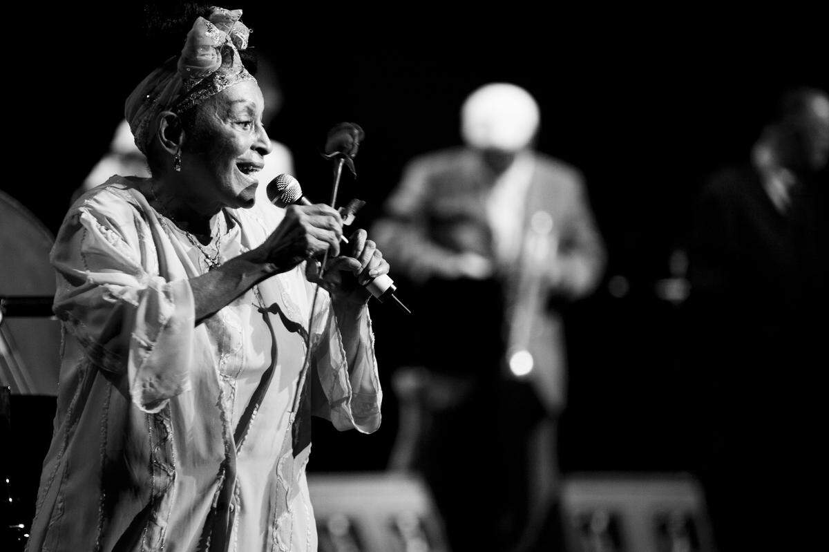 Omara Portuondo, winner of a Latin Grammy Award, is among the Cuban artists that Cuban-American legislators call "longtime apologists for the Castro regime." She will perform during Artes de Cuba at the Kennedy Center.