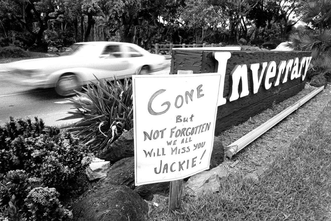 In 1987, Sign at the entrance to Inverrary off Oakland Park Boulvard in Lauderhill near Jackie Gleason’s home after his death.