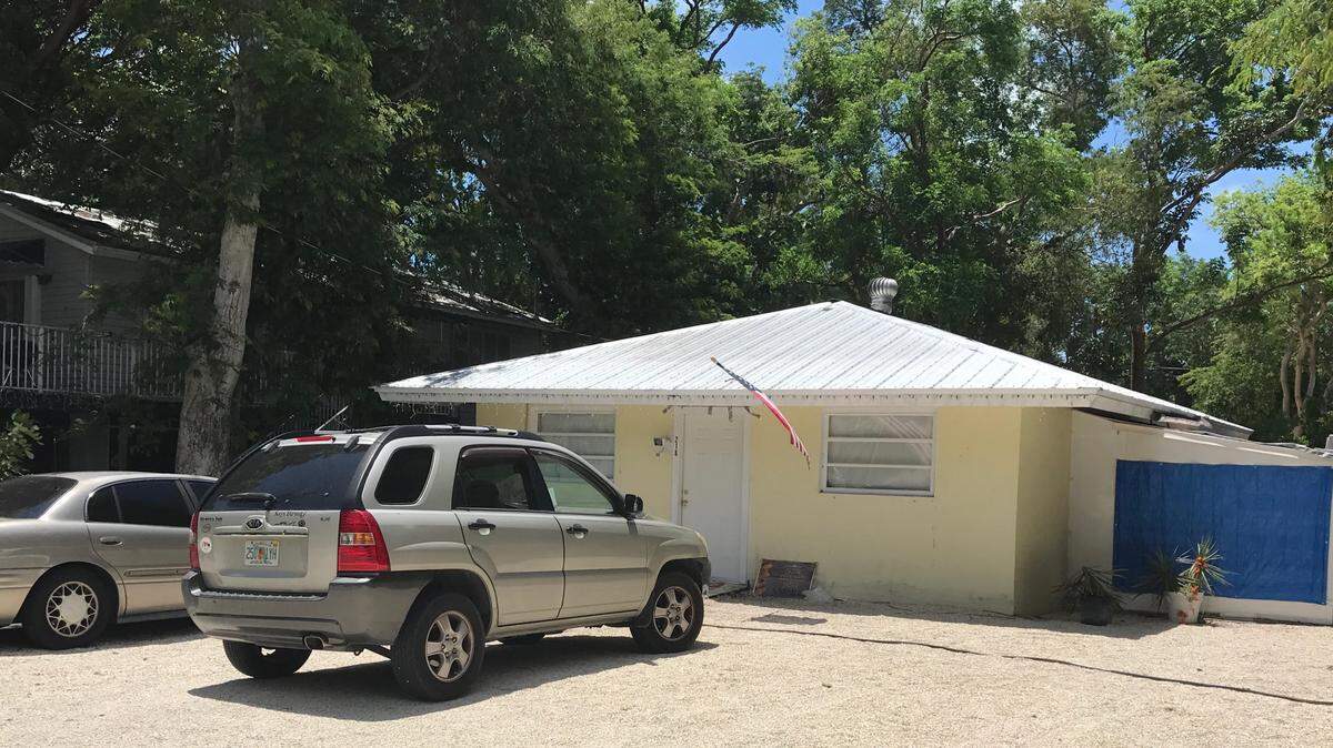 Detectives in the Florida Keys are investigating the shooting deaths of two men whose bodies were found inside a Key Largo home on Lignumvitae Drive on Thursday.