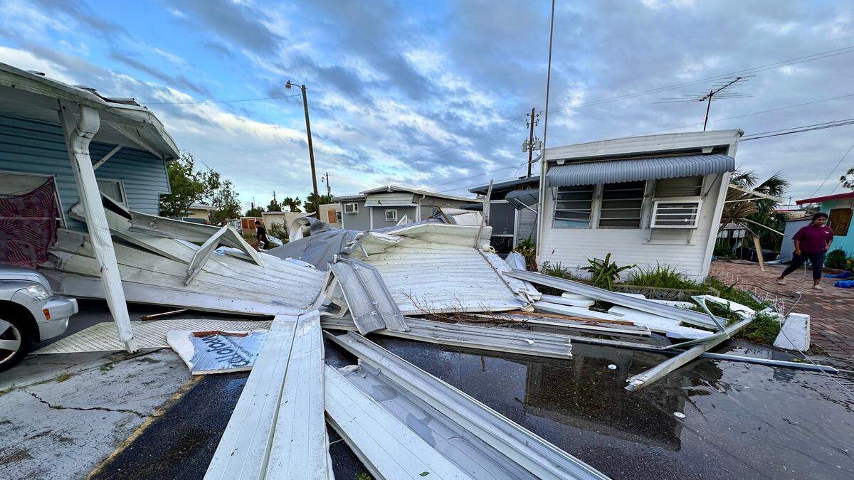 Debris remains scattered after Hurricane Milton at the Luxor Mobile Home Park on 14th Street in Bradenton on Thursday, Oct. 10.