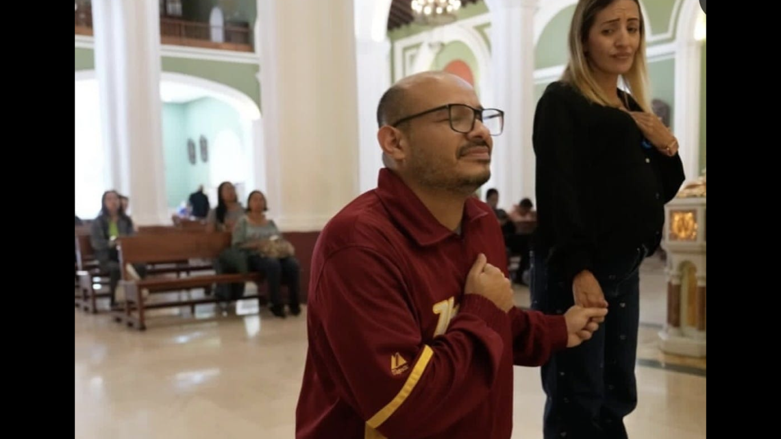 Los presos políticos liberados en Venezuela describen abusos sufridos tras las rejas