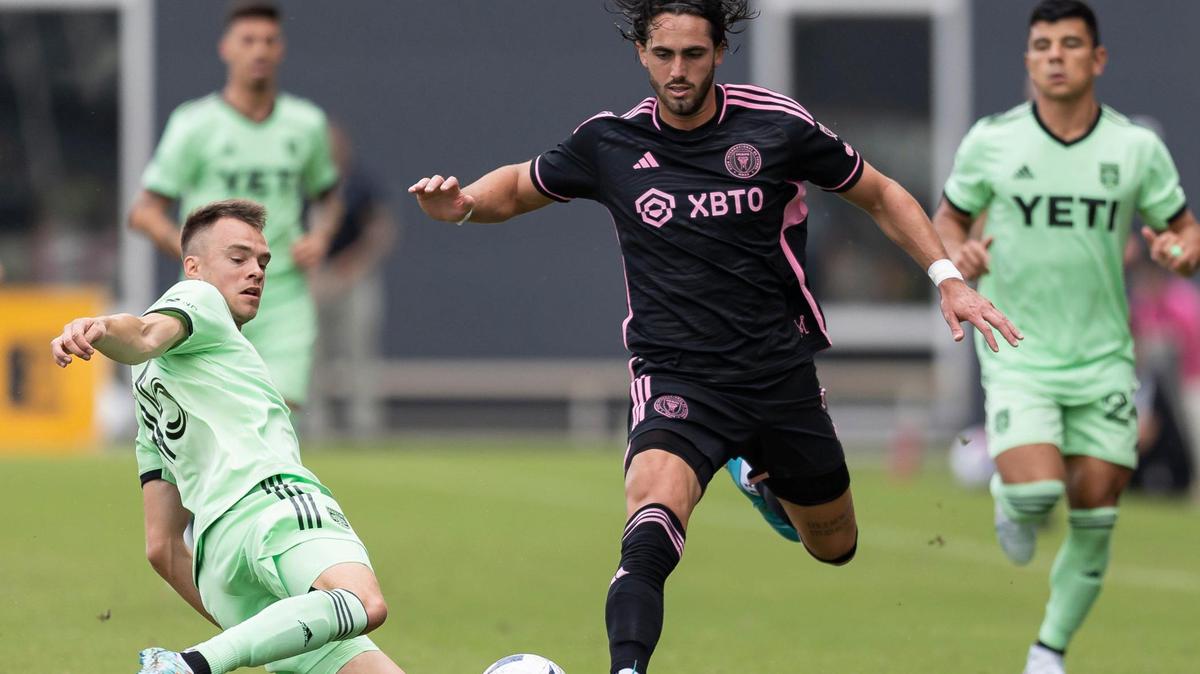 Inter Miami forward Leonardo Campana (9) aims to add to his goal tally against Orlando City on Saturday.