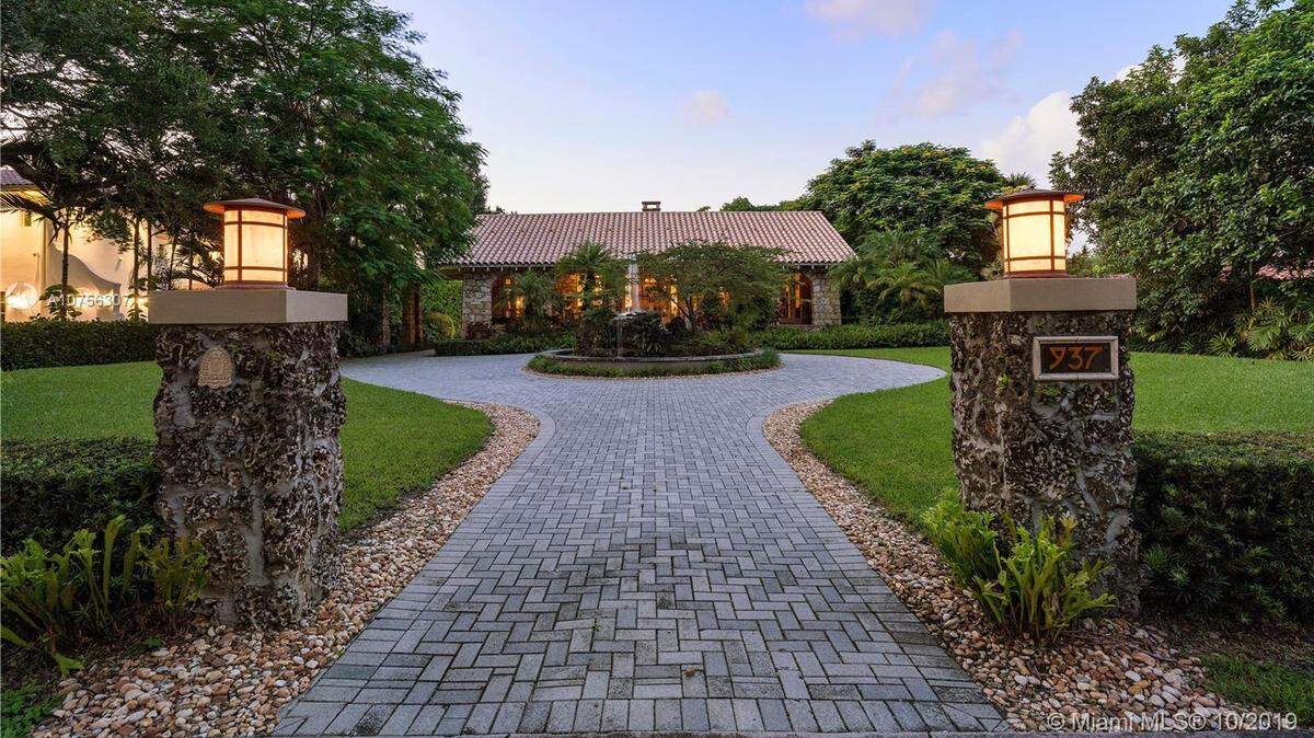 The property shown above at 937 Coral Way once belonged to Coral Gables’ founder George E. Merrick.
