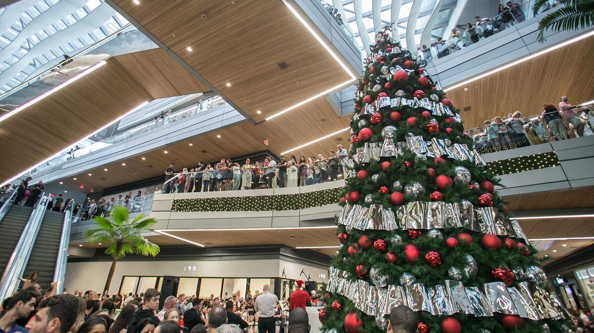 The Christmas tree at Brickell City Centre is up. Must be time to shop.