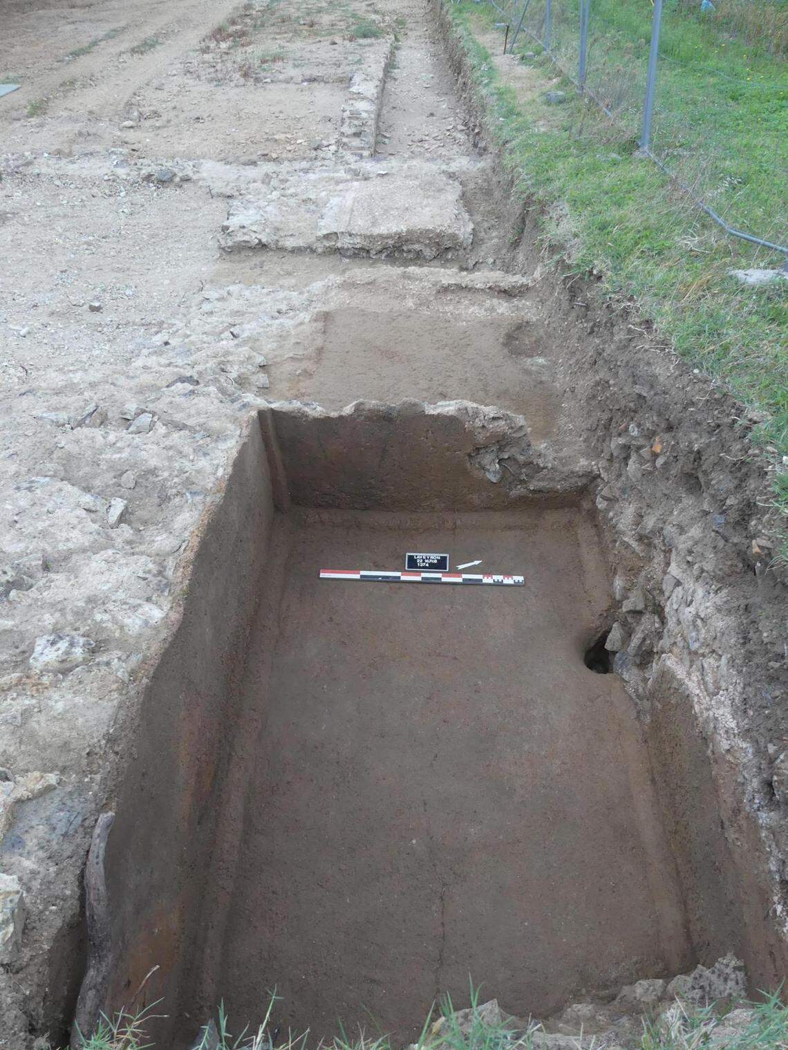 One of the basins next to the raised platform.