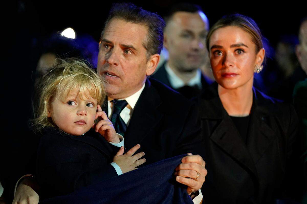 Hunter Biden holding son Beau, and President Joe Biden’s granddaughter Naomi Biden attend the lighting of National Christmas Tree on the Ellipse of the White House in Washington, Wednesday, Nov. 30, 2022.