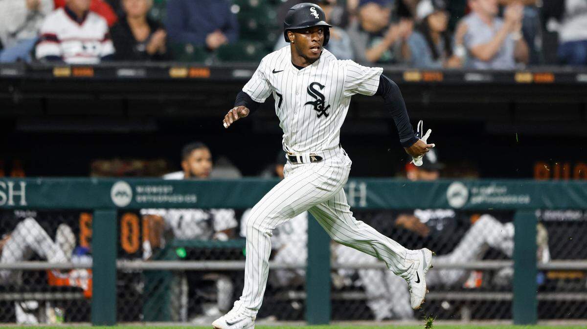Sep 16, 2023; Chicago, Illinois, USA; Chicago White Sox shortstop Tim Anderson (7) runs to score against the Minnesota Twins during the seventh inning at Guaranteed Rate Field.