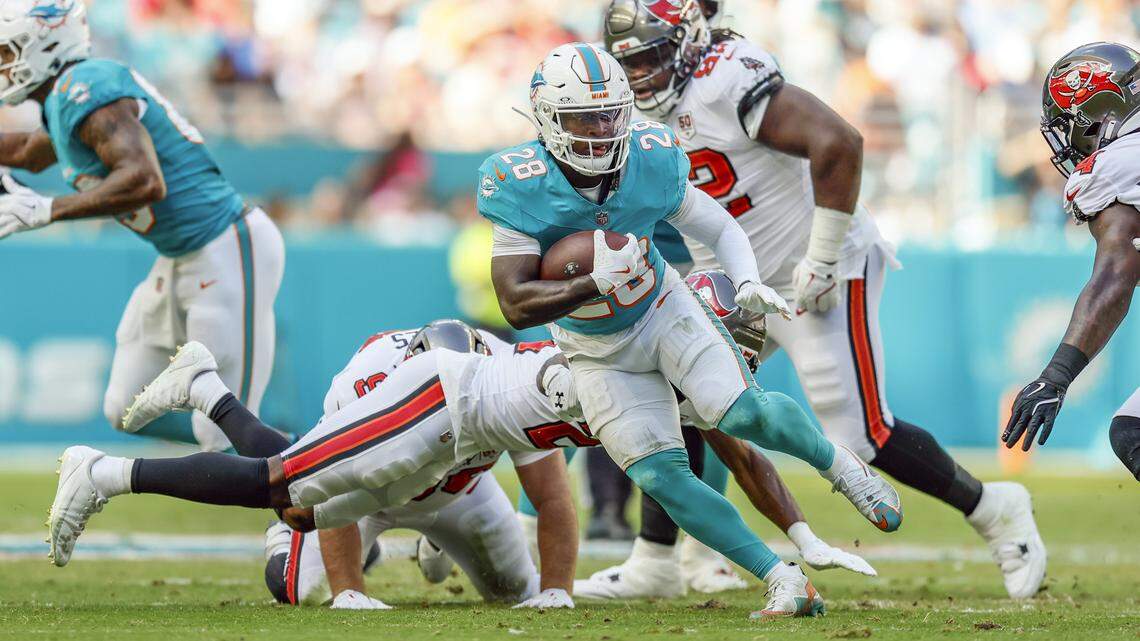 Dolphins’ Sullivan updates situation with Achane, Brewer and shares draft news
