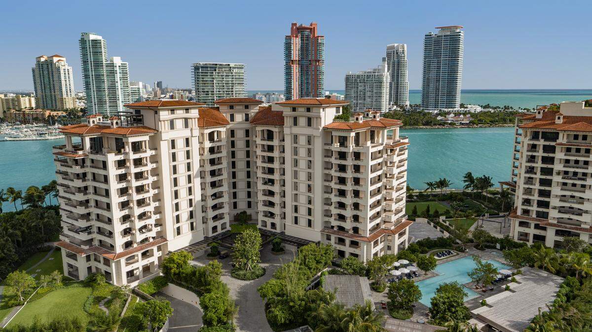 After 12 years, the second of two sister buildings is open. Palazzo Della Luna opened with 50 units, including a penthouse unit that set the island’s record listing price of $40 million.
