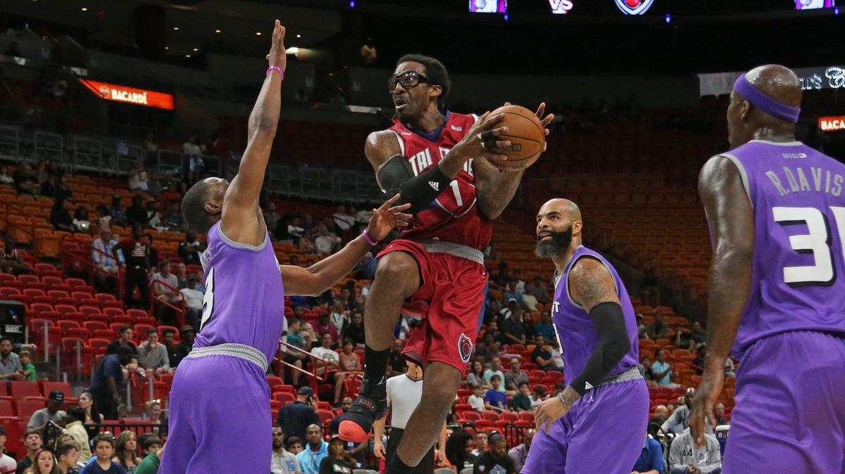 Tri-State’s Amar’e Stoudemire (1) on a layup between Ghost Baller defenders, including Marcus Banks (3), on the left, during Big 3 basketball featuring almost a dozen former Miami Heat players at AmericanAirlines Arena on Friday, July 20, 2018.