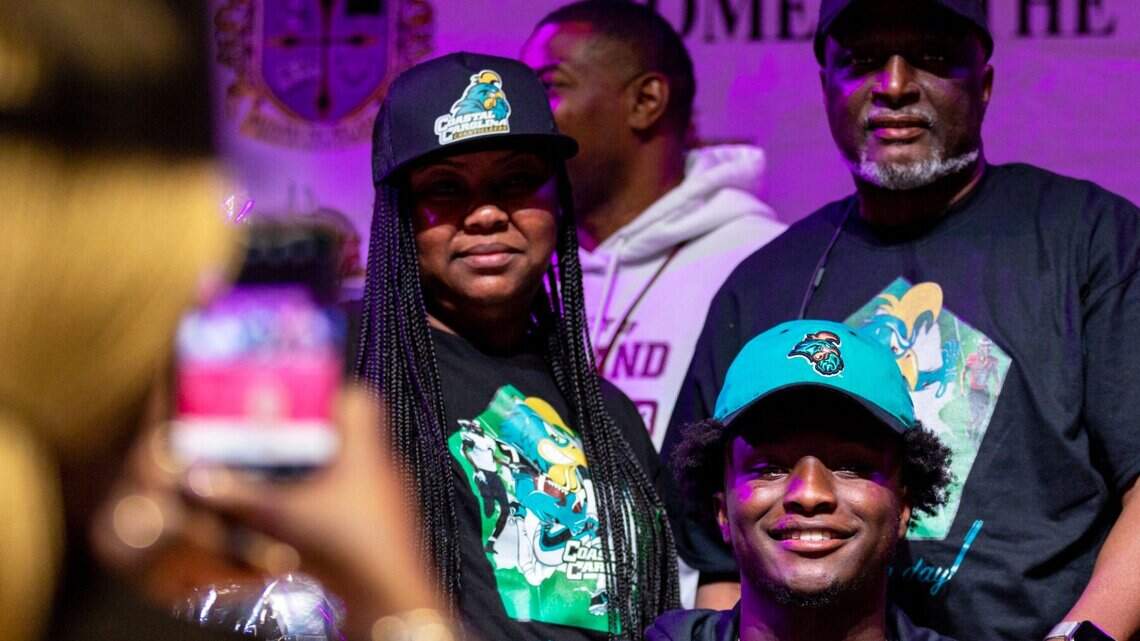 Miami’s best remaining recruits find homes with top Group of 5 schools on signing day