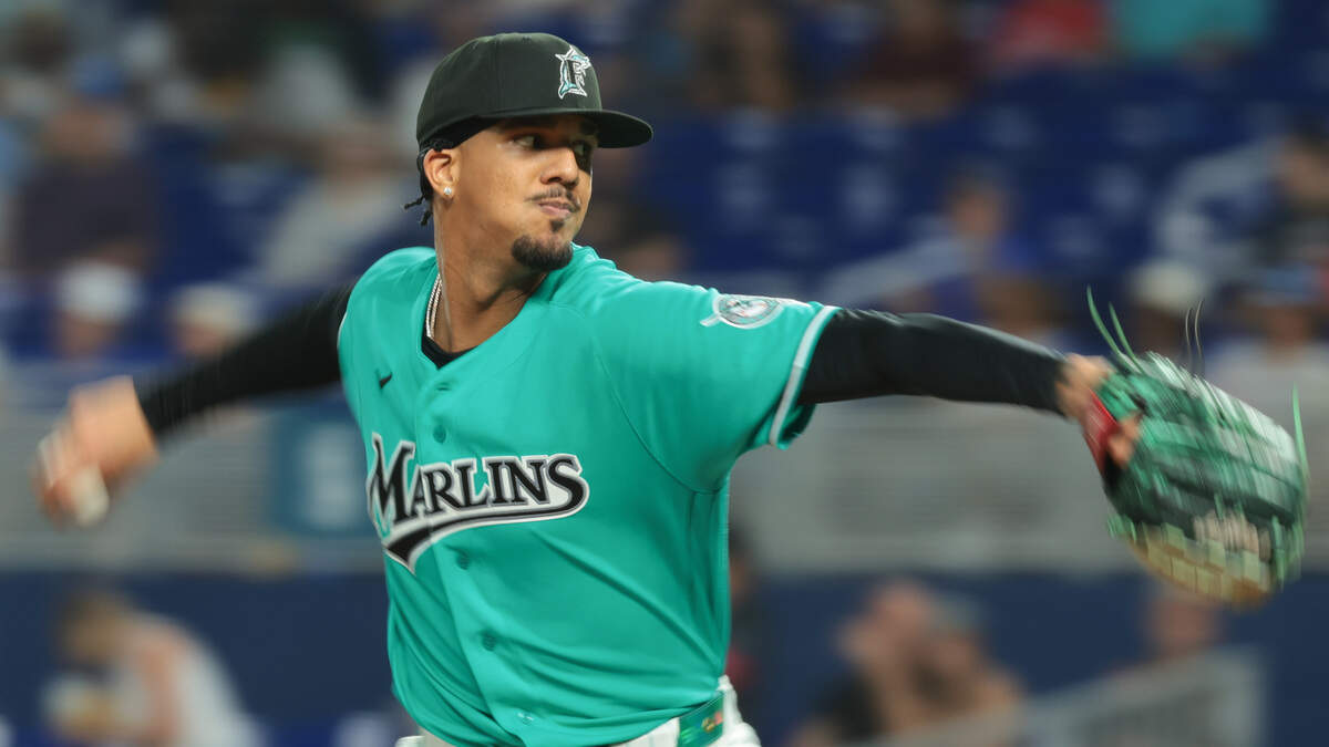 Marlins rally to walk off Dodgers and take season series against World Series champs