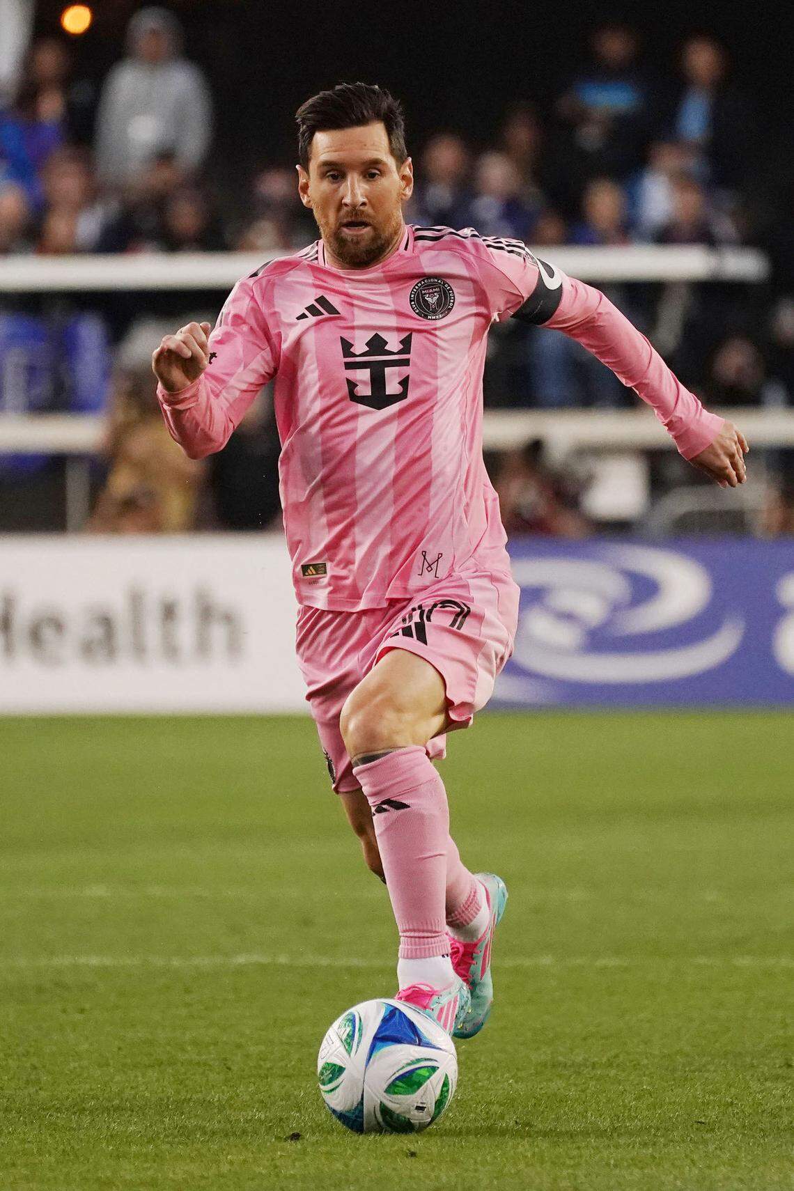 May 14, 2025; San Jose, California, USA; Inter Miami CF forward Lionel Messi (10) dribbles upfield in the first half against the San Jose Earthquakers at PayPal Park. Mandatory Credit: David Gonzales-Imagn Images