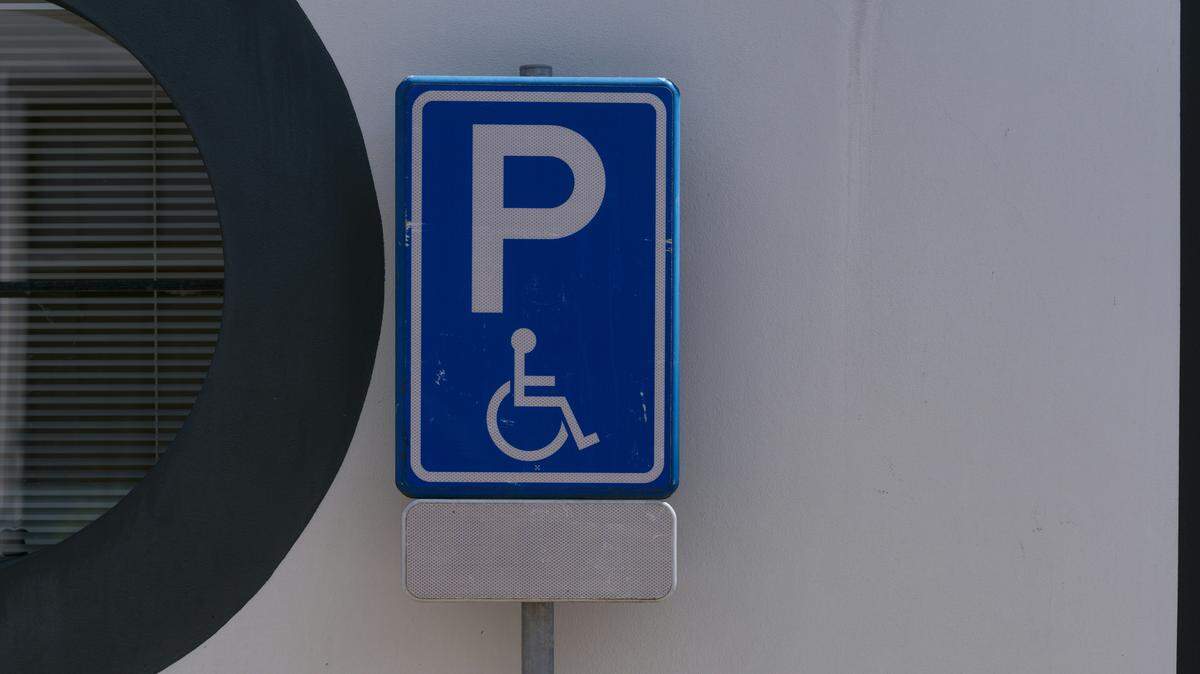 A federal lawsuit has been filed over a Florida state law that allows pregnant women to obtain permits to park in disability parking spaces.