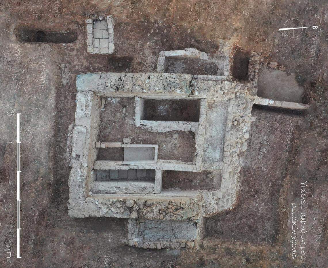 The funerary monument and underground chamber.