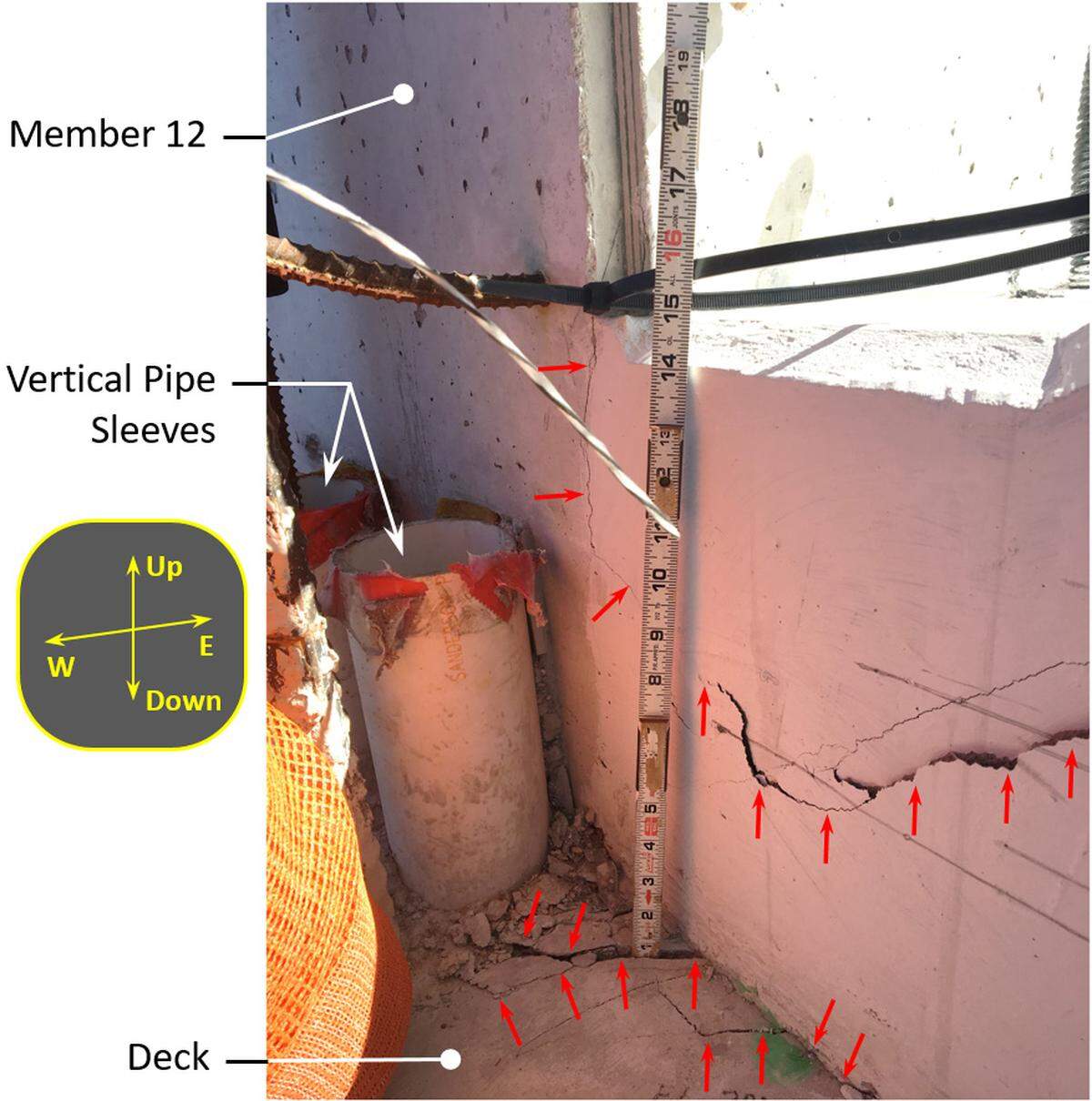 Imagen de los elementos 11 y 12 en el extremo oeste del puente donde se unen con la estructura, el 13 de marzo de 2018 a las 11:25 a.m.