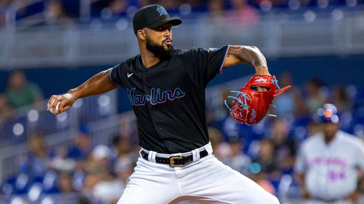 Miami Marlins pitcher Sandy Alcantara (22) throws the ball during the first inning of an MLB game against the New York Mets at loanDepot park in the Little Havana neighborhood of Miami, Florida, on Friday, July 29, 2022.