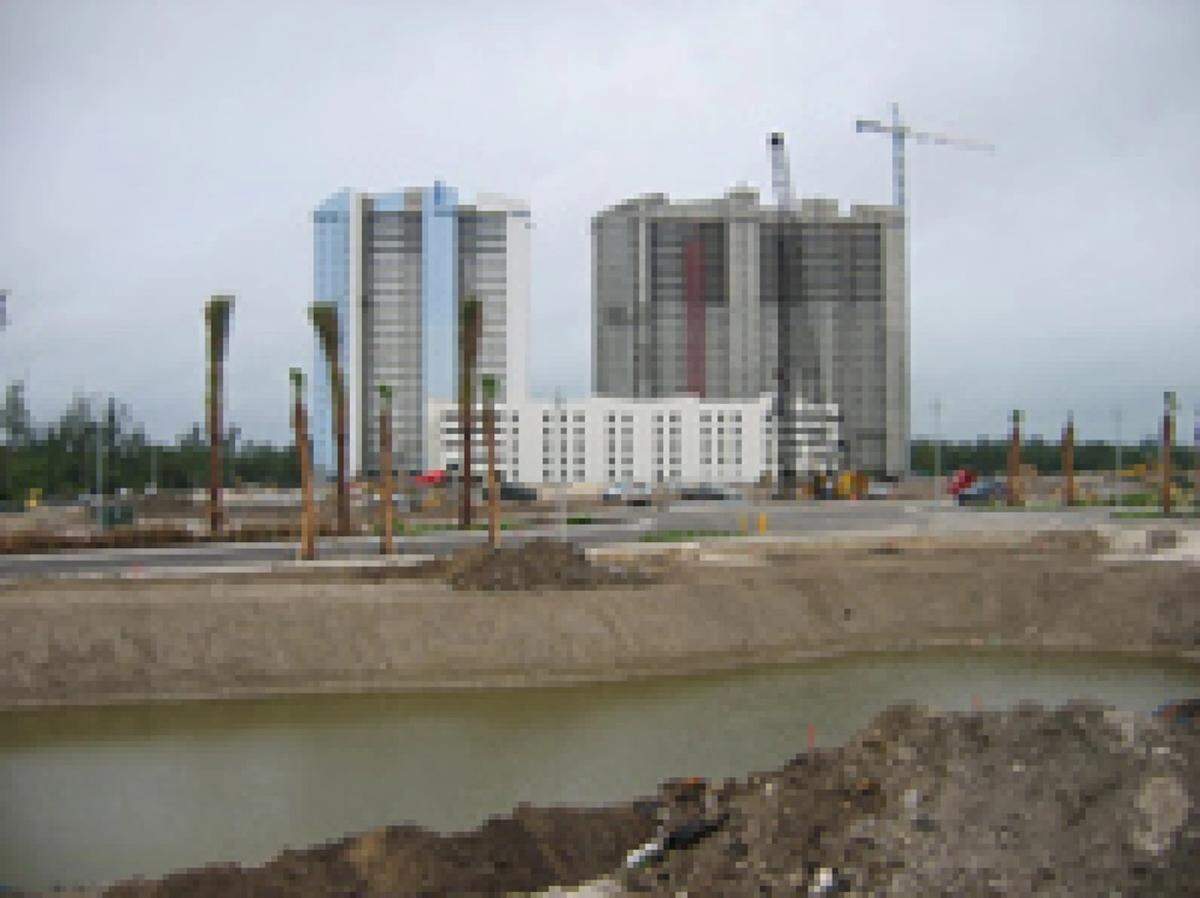 In the late 1970s, DERM confirmed toxic waste was leaching from a landfill where a developer used solid waste to fill wetlands along Biscayne Bay with the hope of building a golf course and sports complex near North Miami.