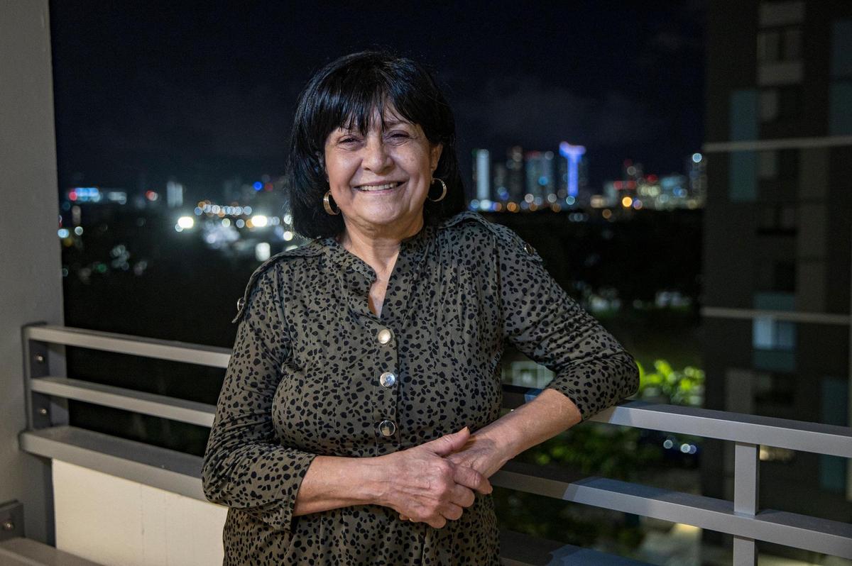 Ana Luisa Rubio, residente de Robert King High Towers en Miami, cuya afiliación partidaria fue cambiada sin su consentimiento al Partido Republicano luego de una visita de trabajadores de campaña, el martes 22 de febrero de 2022.