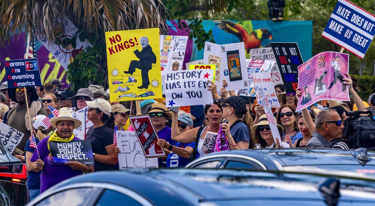 La concentración en Tropical Park fue una de varias realizadas en el sur de Florida y en otras partes del país el sábado 28 de marzo de 2026.