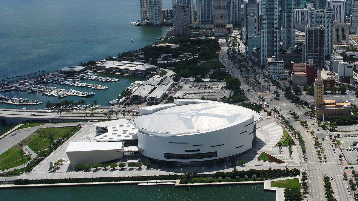 The airplane silhouette will be removed once Miam-Dade finds a new naming-rights sponsor for the county-owned arena where the Miami Heat play in downtown Miami. The FTX cryptocurrency exchange has a tentative deal to take over the naming rights, pending a vote by the county commission on Friday, March 26, 2021.