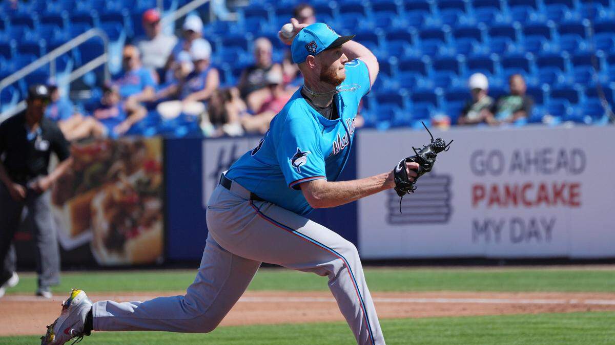 Feb 27, 2024; Port St. Lucie, Florida, USA; Miami Marlins pitcher A.J. Puk (35) pitches against the New York Mets in the first inning at Clover Park.