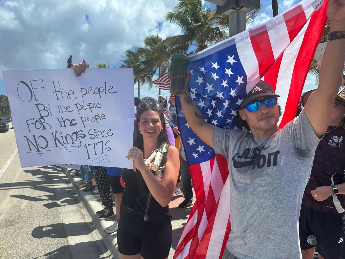 Fort Lauderdale, Florida, June 14, 2025 - People protest in Fort Lauderdale, Florida, during the ‘No Kings’ anti-Trump protests planned across South Florida.