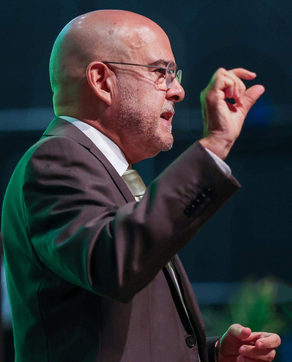 Miami-Dade Schools Superintendent Jose Dotres welcomes about 450 new teachers at the new teacher orientation at Hialeah Gardens Senior High on Monday, Aug. 7, 2023.