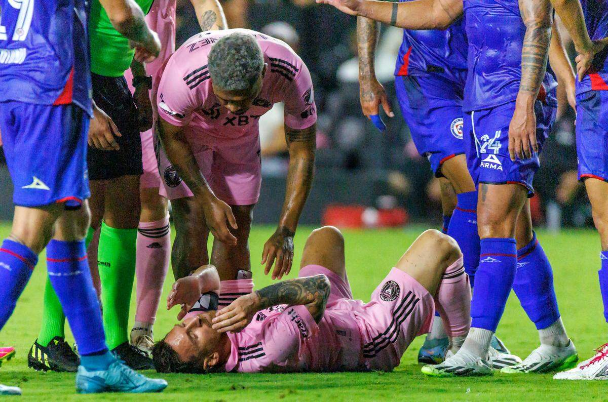 Inter Miami forward Lionel Messi (10) Inter Miami CF forward Lionel Messi (10) reacts after being fouled by Cruz Azul defender Carlos Salcedo (3) during the second half of a Leagues Cup group stage match Stadium on Friday, July 21, 2023, in Fort Lauderdale, Fla.