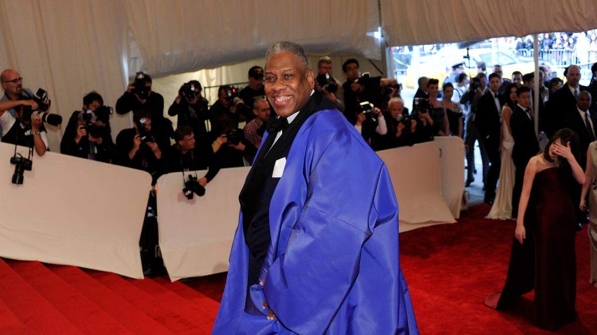 Andre Leon Talley arrives at the Metropolitan Museum of Art Costume Institute gala benefit, celebrating the ‘Alexander McQueen: Savage Beauty’ exhibition, Monday, May 2, 2011 in New York.  